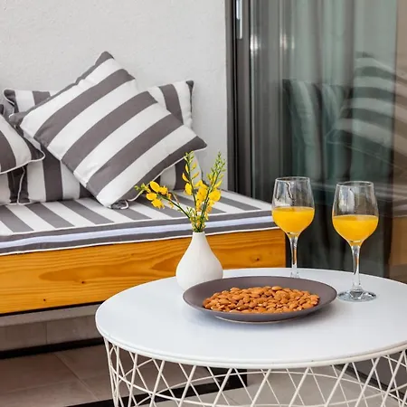Luxury Ivari * سبليت