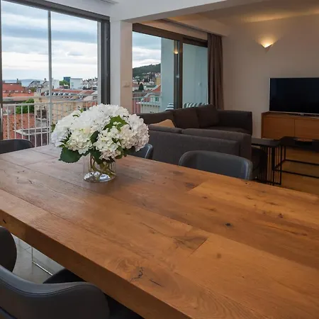 Apartamento Luxury Ivari *